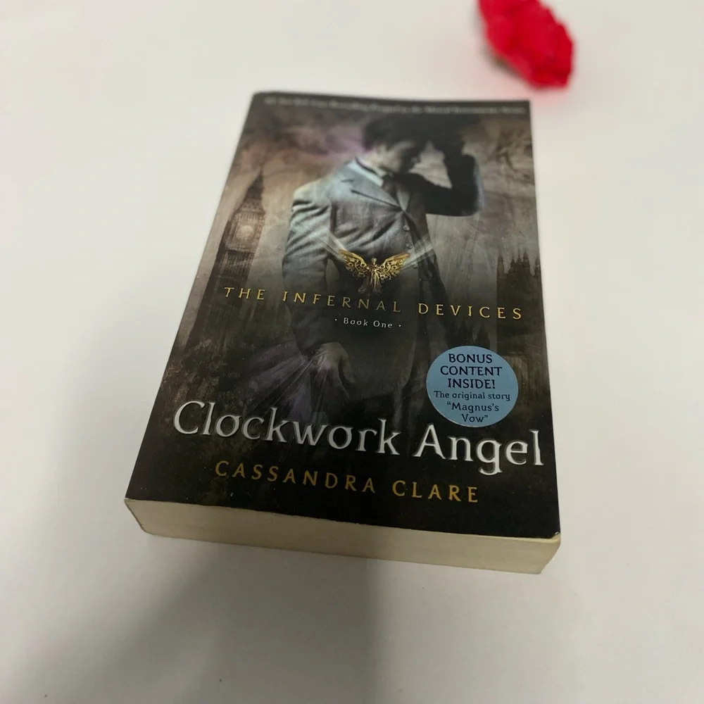 Clockwork Angel - Picture 3 of 7